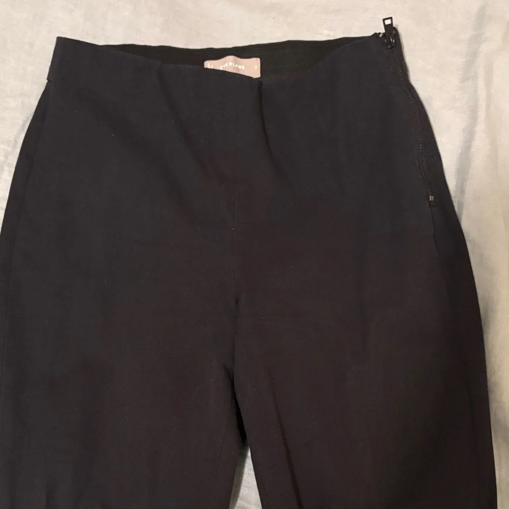 Everlane Black Straight-Leg Women's Pants - Picture 5 of 6